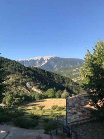 La Baptistine Face Au Ventoux La Clue Plaisians المظهر الخارجي الصورة